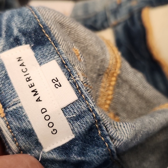 GOOD AMERICAN Style G1828T Jeans 22 - Picture 5 of 6
